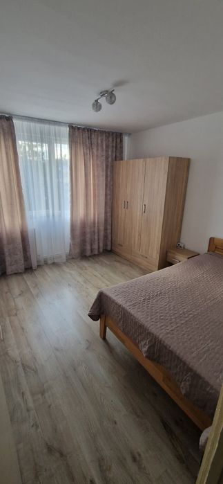 Apartament de închiriat