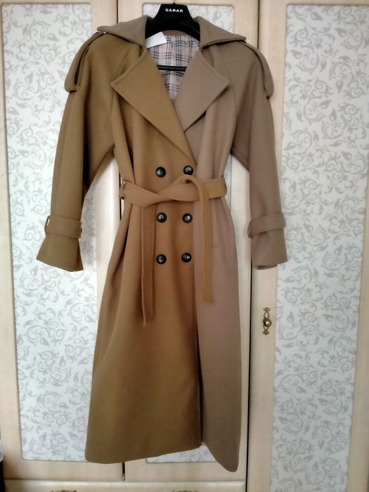продам пальто новое