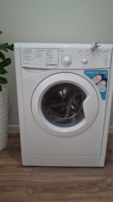 Стиральная машина Indesit
