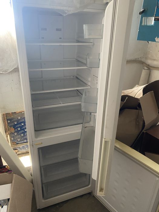 Продам холодильник Samsung