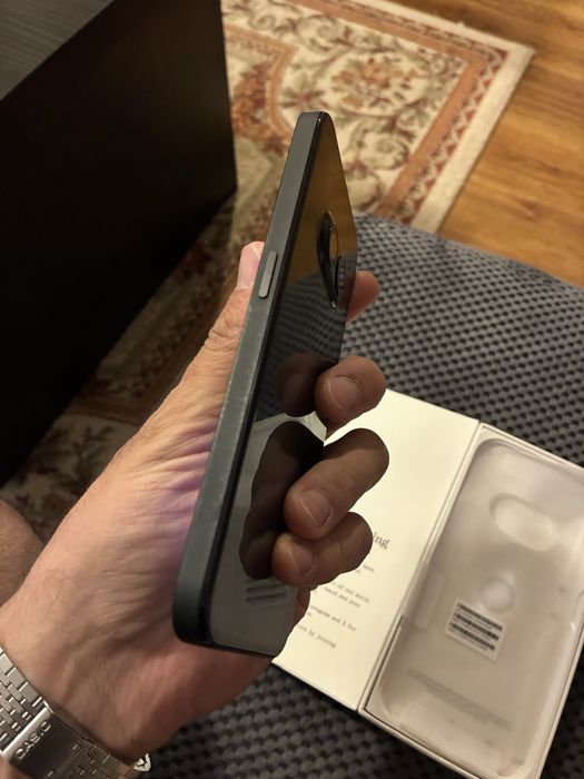 Nothing 2a в добро състоание