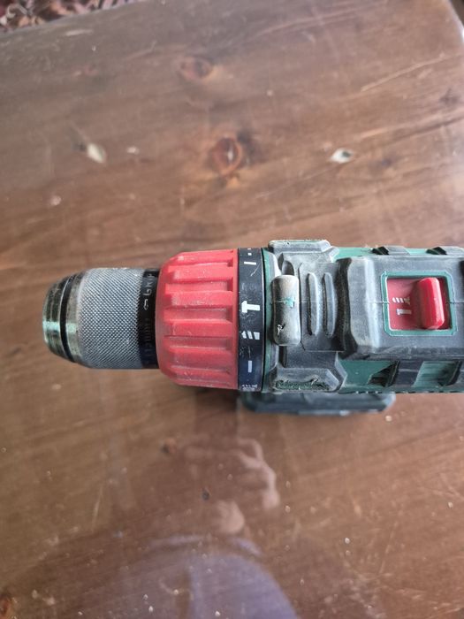 Продавам перфоратор и ударен винтовер