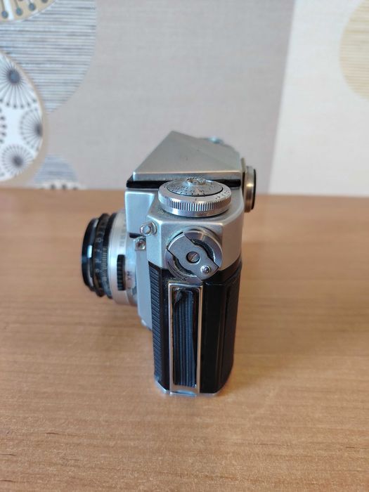 Продам фотоаппарат зенит.