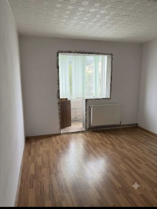 Apartament 2 camere  semidecomandat