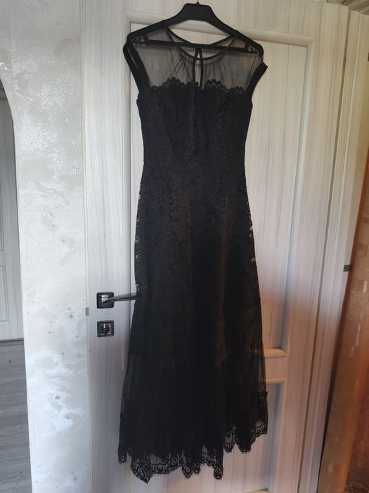 Платье  продам срочно