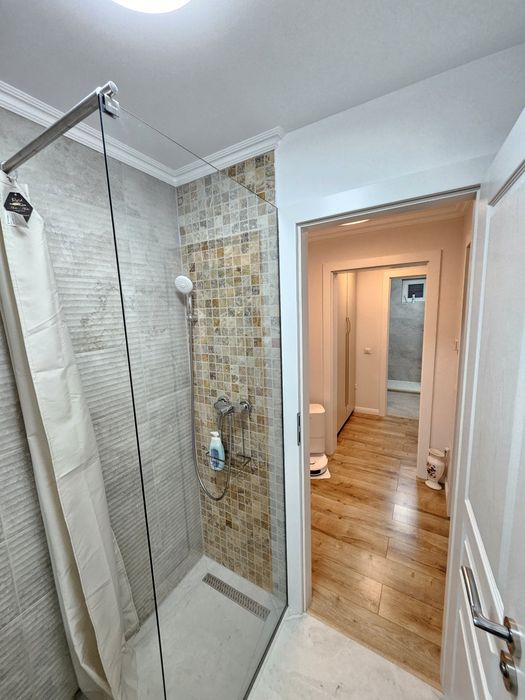 Apartament 3 camere, complet renovat, 2 băi, etaj 1 – Zona Spitalul Județean, Craiova