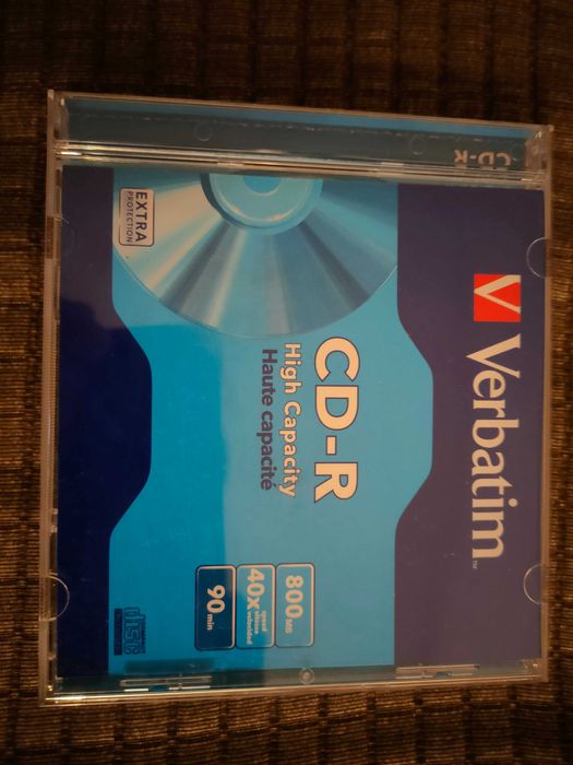 Продавам празни CD