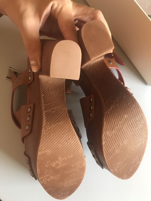 Нови обувки Pepe Jeans, размер 39