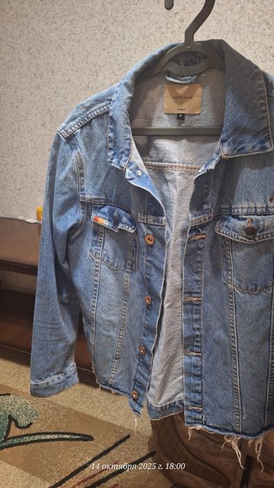Джинсовая куртка