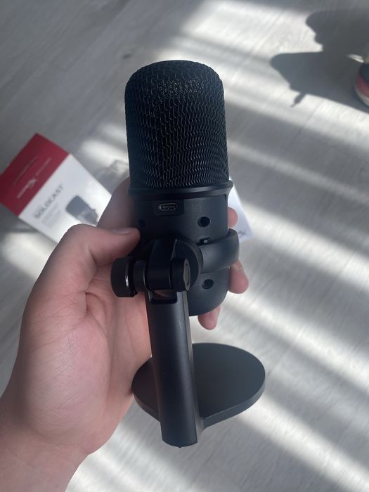 Microfon Hyperx nou