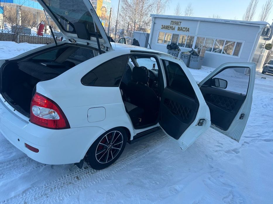 Продам машину LADA PRIORA