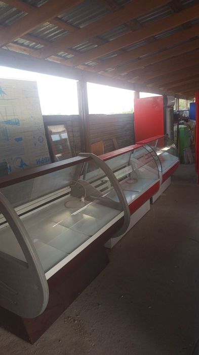 Витриные холодильники б.у