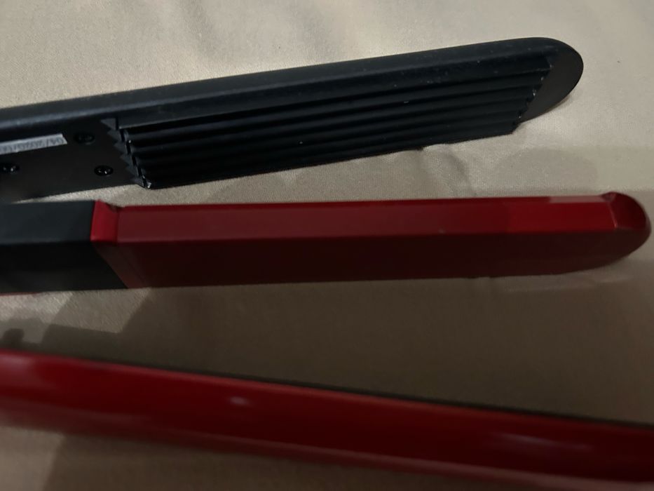 Преса за коса  Elile две в едно