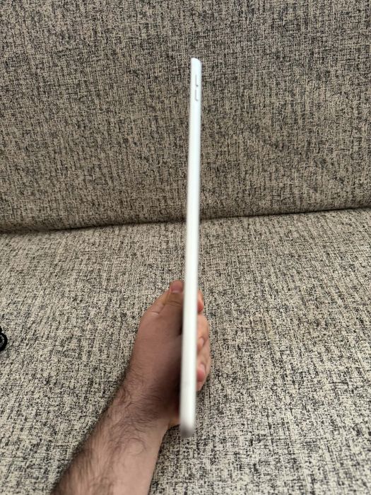 Apple Ipad 10.2(2021) pentru piese