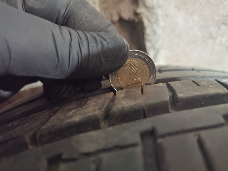 225 45 18 2броя летни гуми