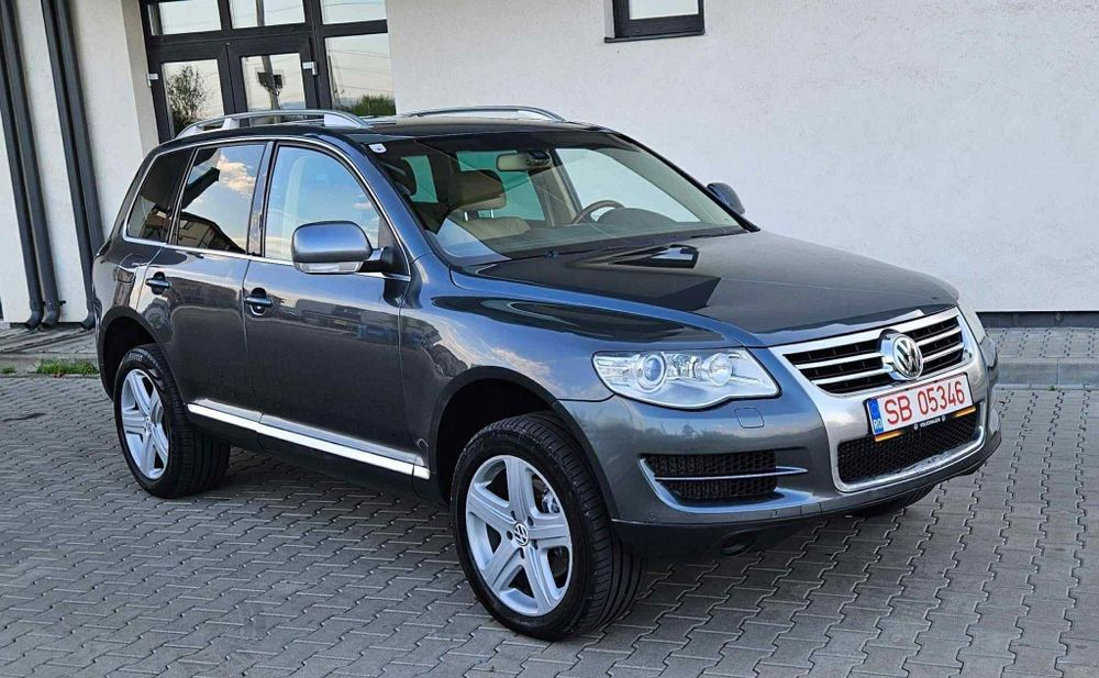 Vand sau schimb VW Touareg 4MOTION 3.0 TDI 2008