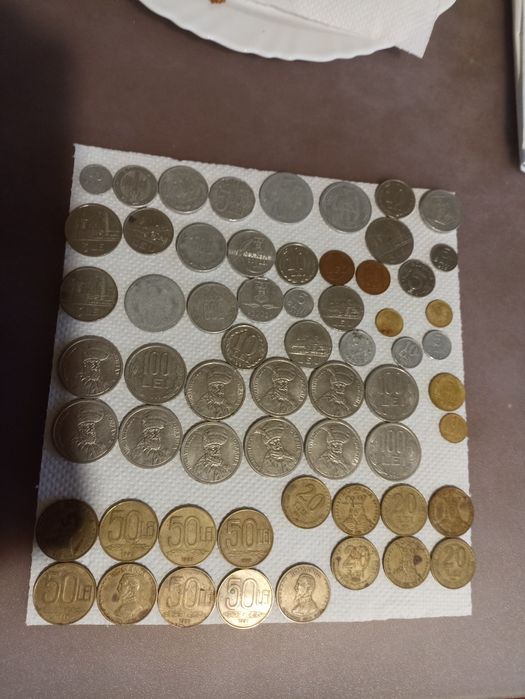 Vând monezi  românești
