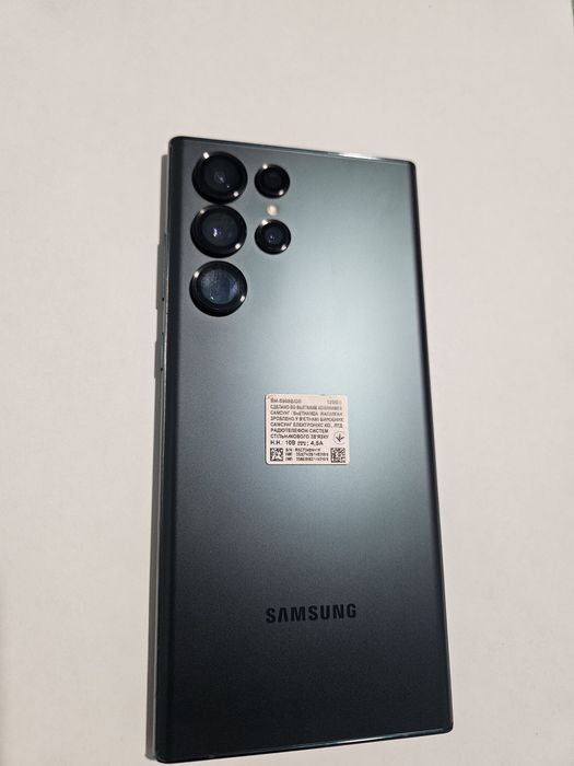 Самсунг Galaxy S22 Ultra
