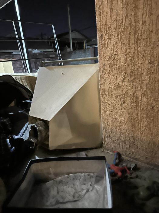 Продам вытяжку, стояла на кухне