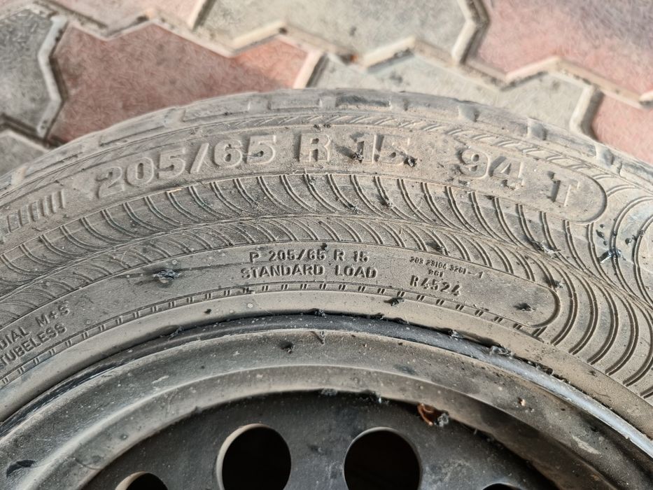 Диск с резиной 205/65/15