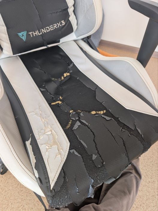 Кресло компьютерное ThunderX3