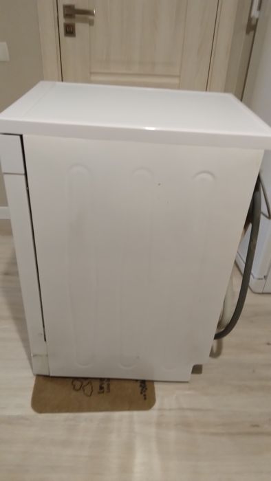 Продам посудомоечныйй  машинку