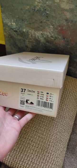 Чисто нови! Черни еспадрили