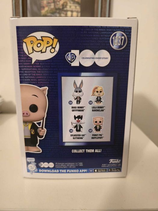 Figurină:WB100 #1337 – Porky Pig“Hufflepuff”(2023 Fall Convention–L.E)