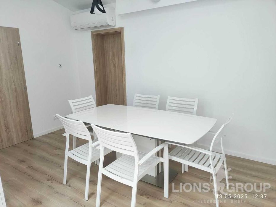 Дава се под наем Тристаен апартамент в Варна, Център - 100 кв.м за 897.6 € - Снимка #2