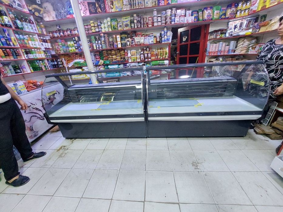 Витрина холодильник