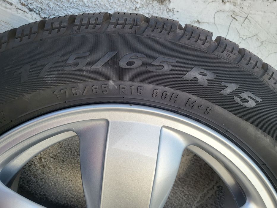 Jante aliaj Mini Cooper r 15, anvelope iarna Pirell 175 65 15i