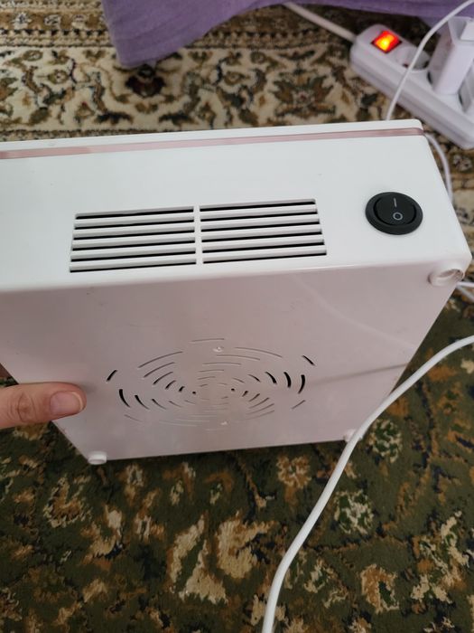 Продам пылесос для маникюра