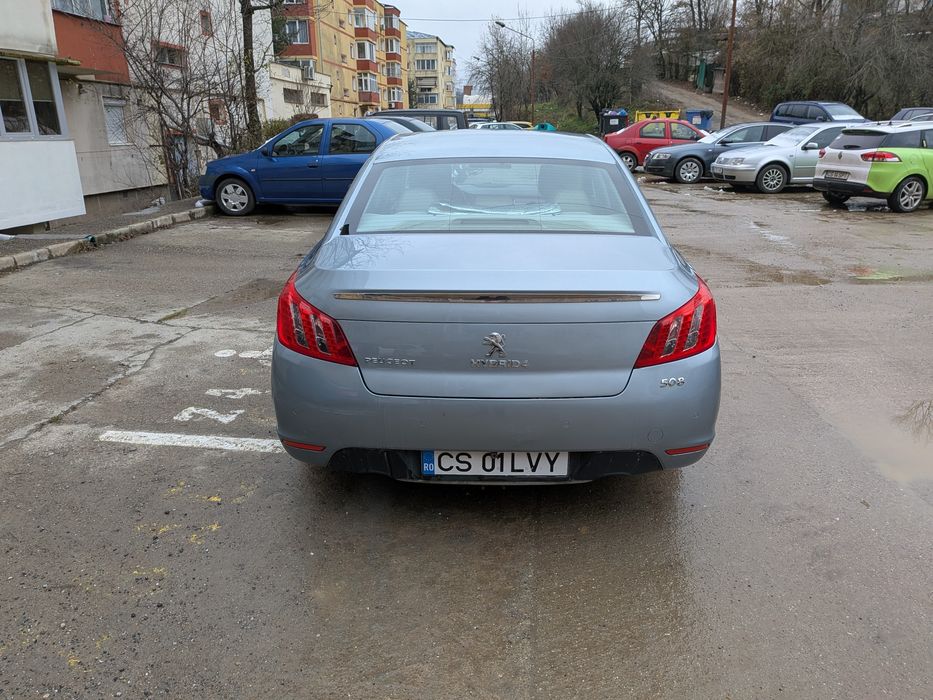 Peugeot 508 hibrid