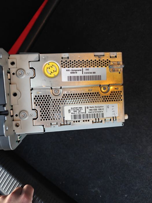 Vw golf 5 оригинална медия