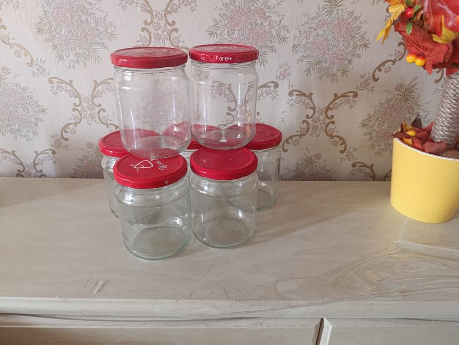 Банки стеклянные по 0.5л