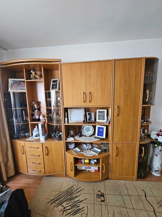 Dormitor complet + mobila sufragerie + parchet