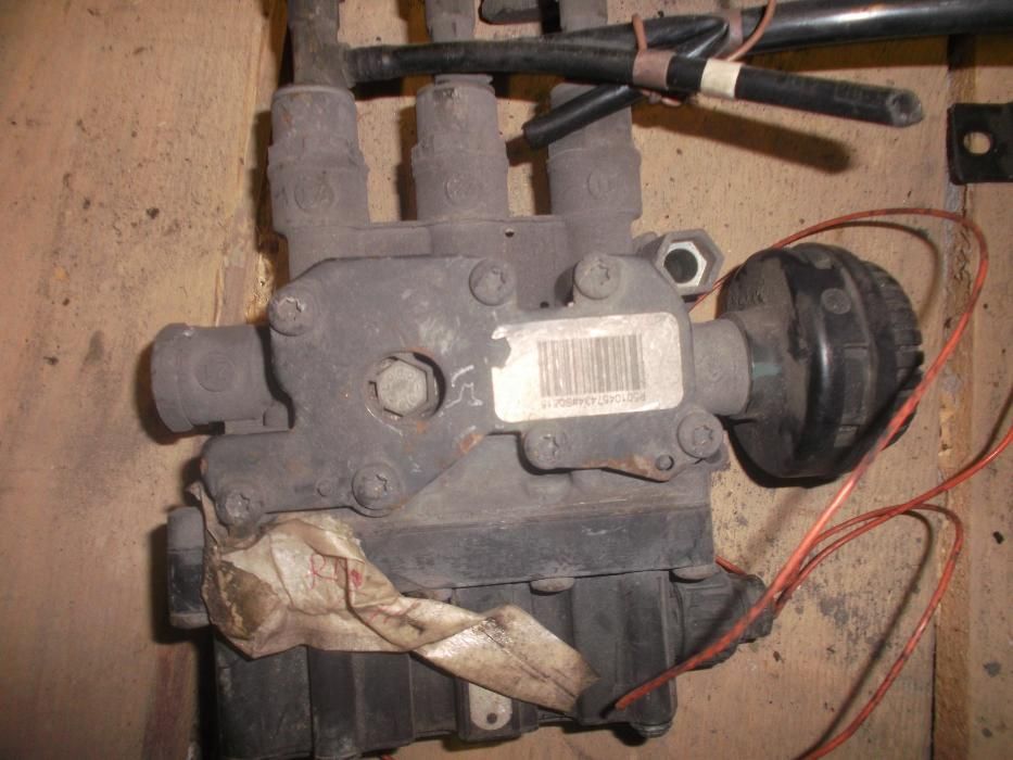 Supape,Valve Aer Remorci si Camioane