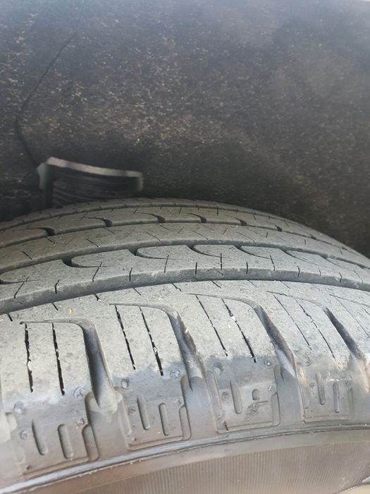 235 50 R19 Goodyear