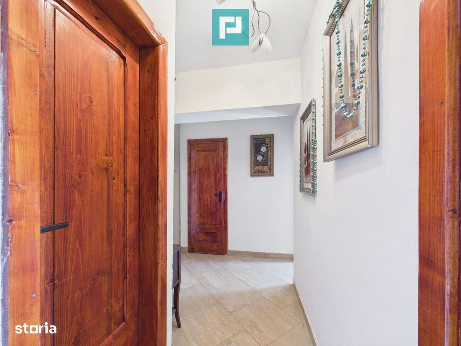 Apartament cu 3 camere, în orașul Sebiș, Arad