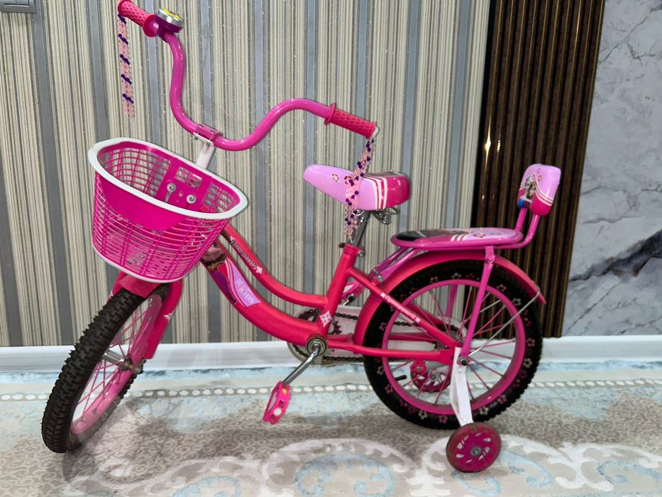 Продаётся велосипед для девочки