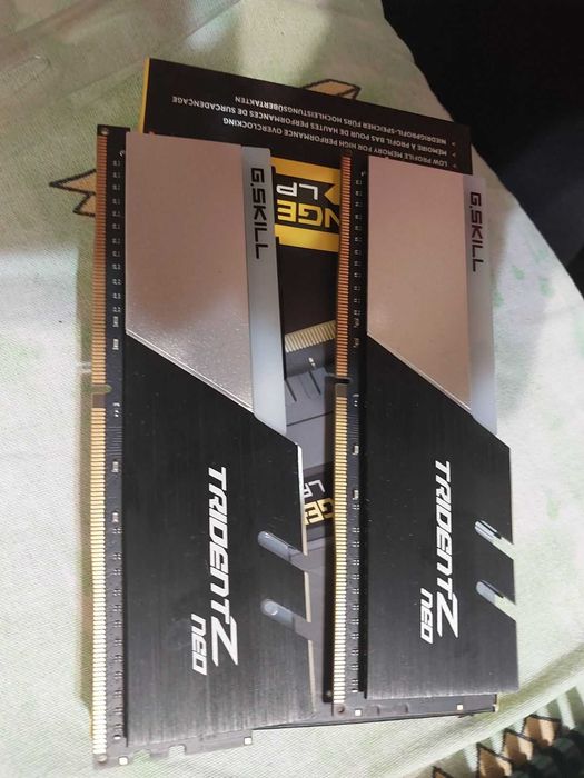 32GB 3600Mhz CL16 - DDR4 RAM памет