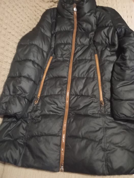 Пуховики в отличном состоянии