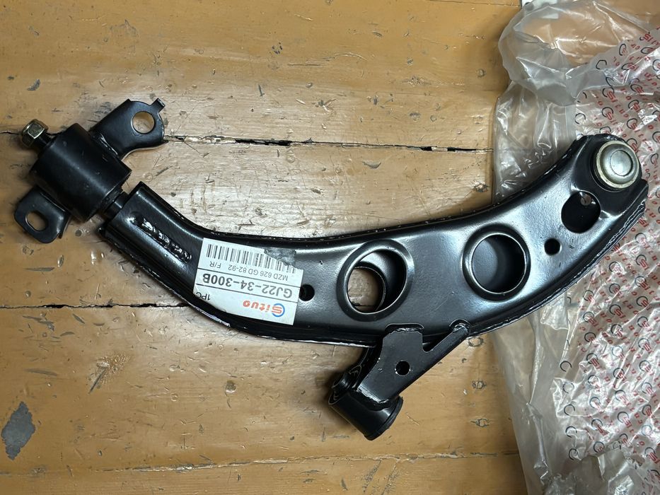 Рычаг передний mazda cronos кронос