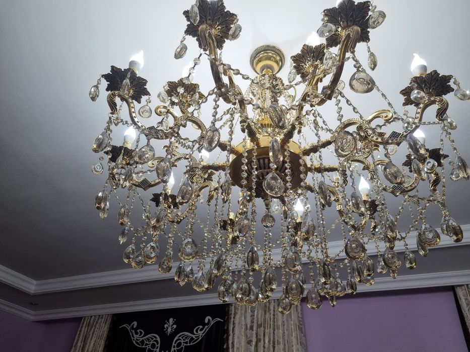 Люстра 10 рожковая