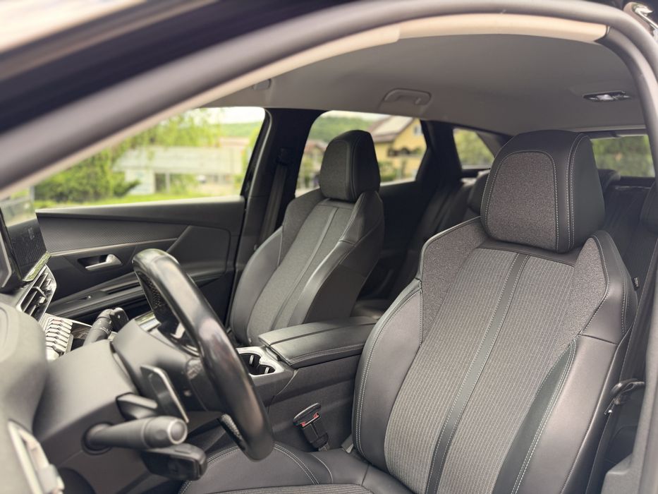 Peugeot 3008 Allure (2022) | 1.5 BlueHDi | Automat EAT8