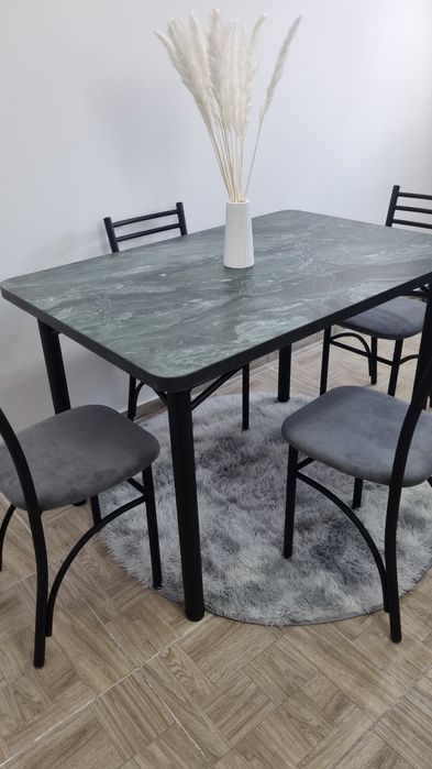 Стол стулья в наличии