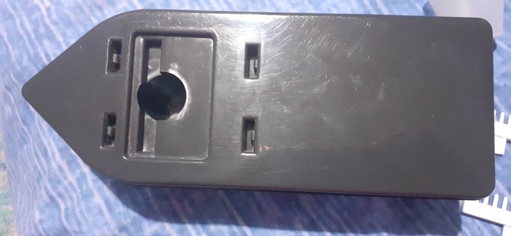 електрическа ютия работеща със сол