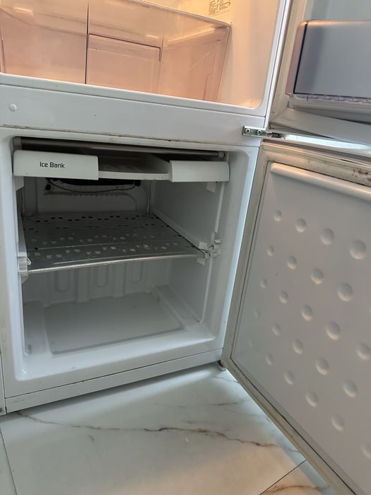 Продаю холодильник недорога