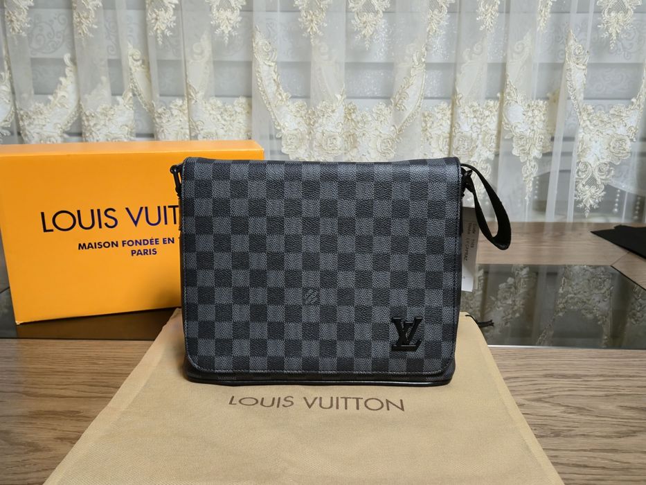 Стилна мъжка чанта