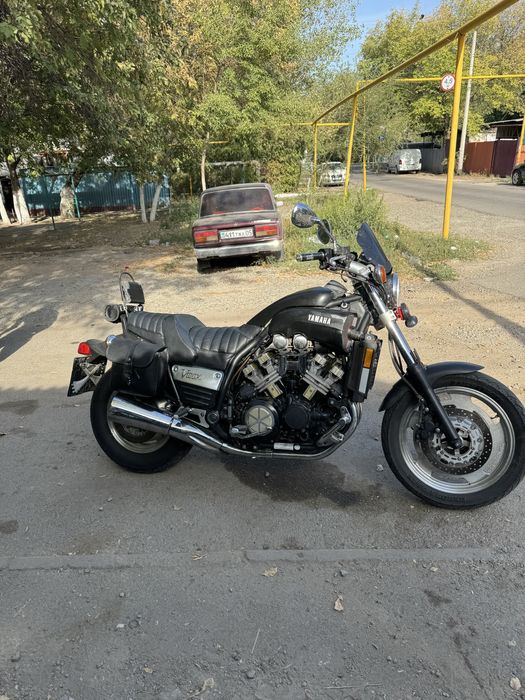 Мотоцикл Yamaha VMax1200